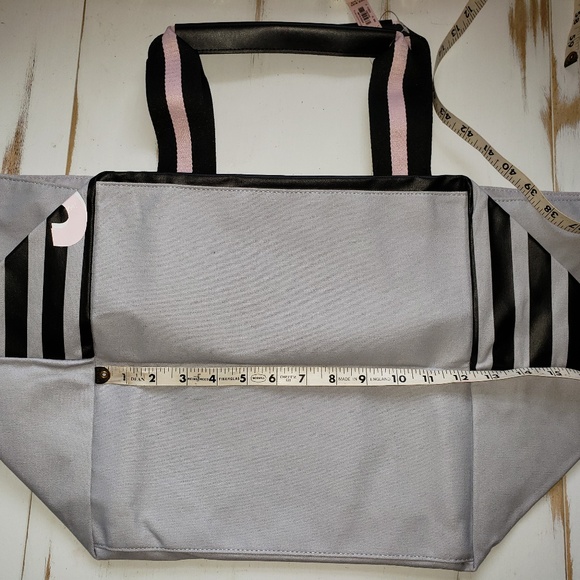 Authentic Victoria Secrets Tote Bag Brand New - Picture 6 of 6